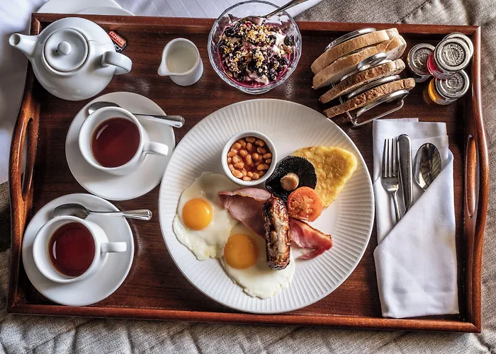 Wood Hall Hotel & Spa